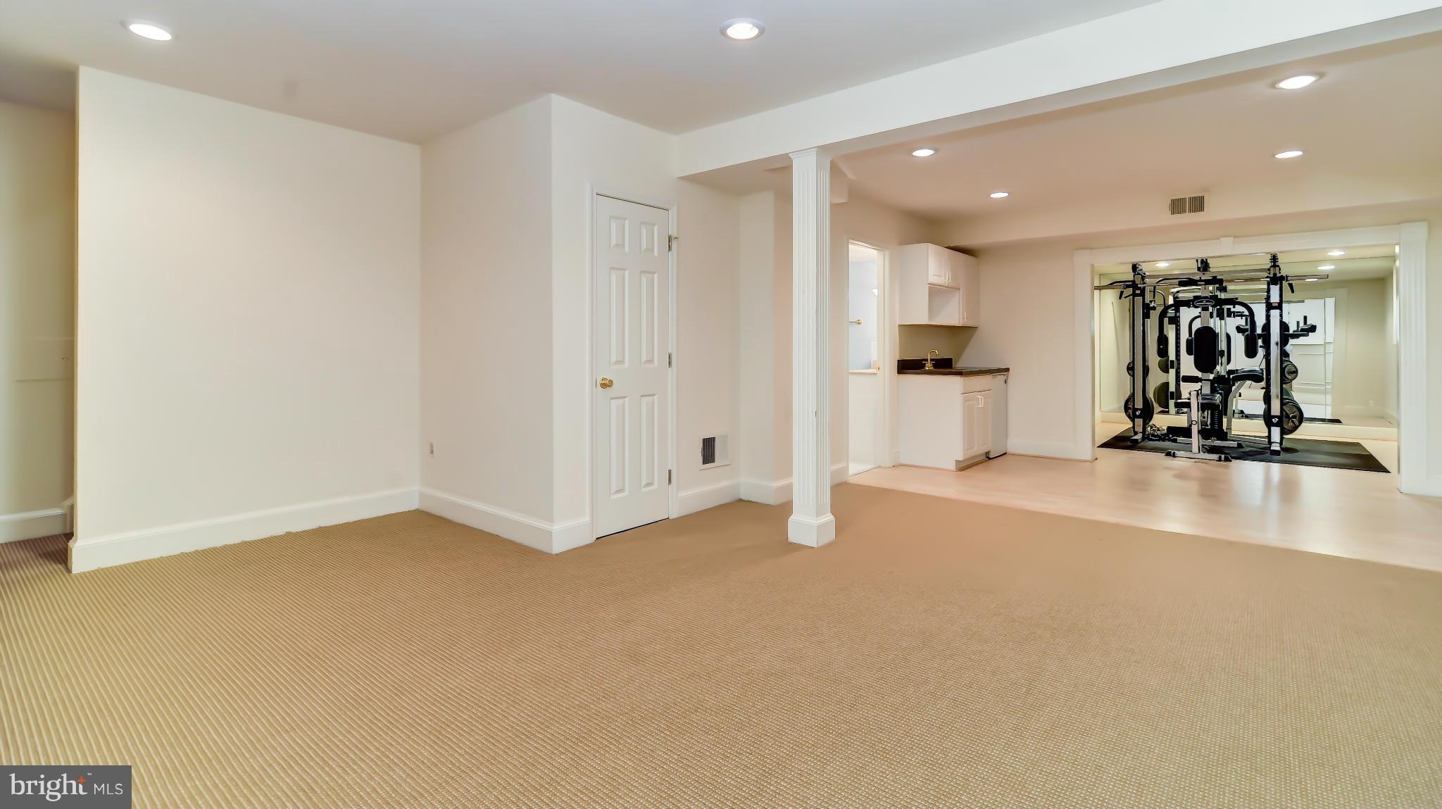 2640 North Glebe Road Arlington, VA 22207 - Photo 26 of 30 Great Room & Gym