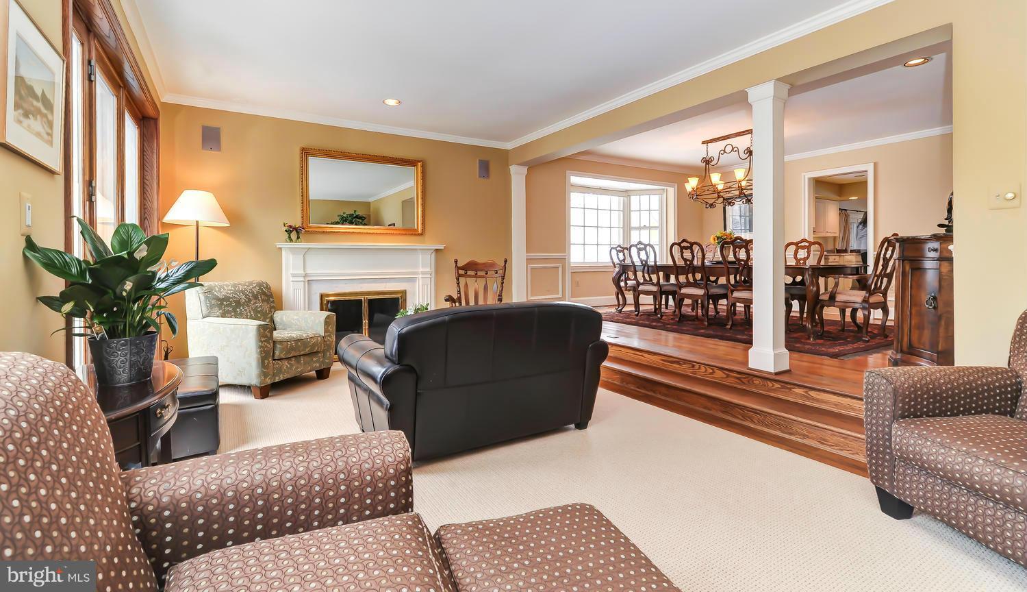 2640 North Glebe Road Arlington, VA 22207 - Photo 10 of 30 Living Room