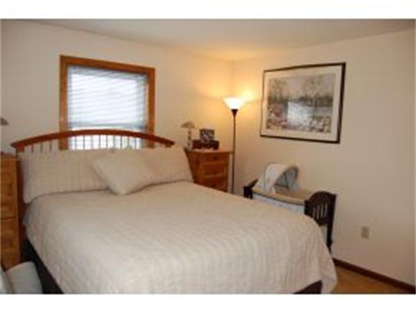 97 West Road, Unit B Londonderry, NH 03053 - Photo 8 of 19 Gallery Image 8