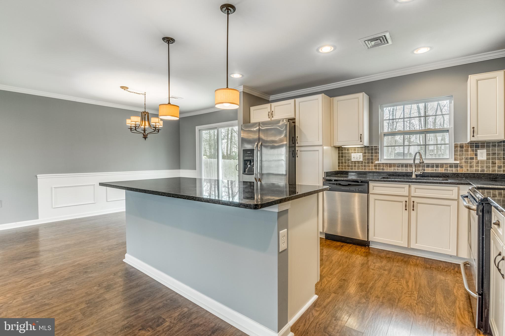 906 East Roanoke Road Sterling, VA 20164 - Photo 11 of 37 Gallery Image 11