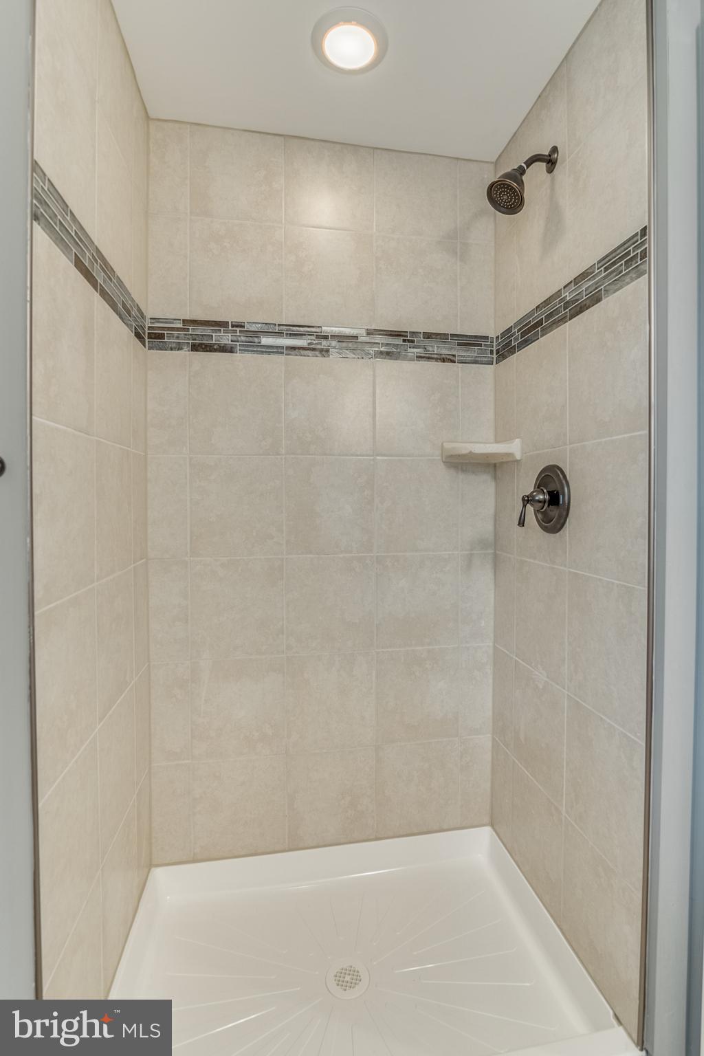 906 East Roanoke Road Sterling, VA 20164 - Photo 33 of 37 Gallery Image 33