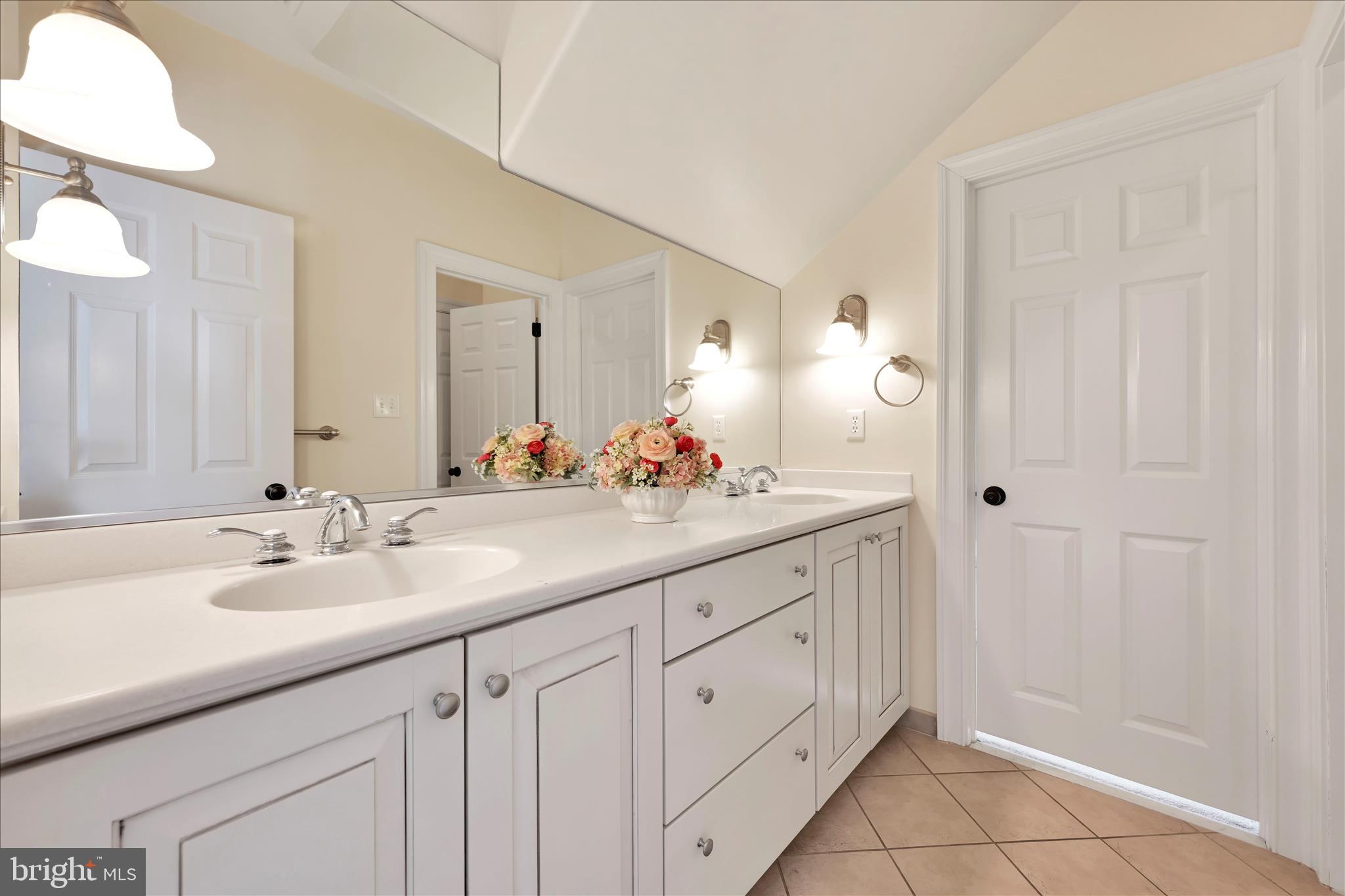 518 Newtown Road Berwyn, PA 19312 - Photo 45 of 90 Bathroom