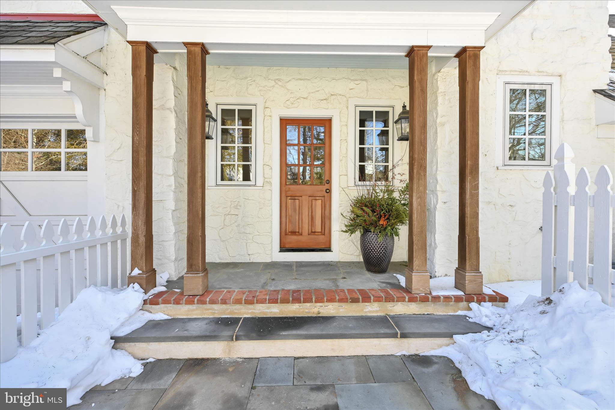 518 Newtown Road Berwyn, PA 19312 - Photo 70 of 90 Side Entrance