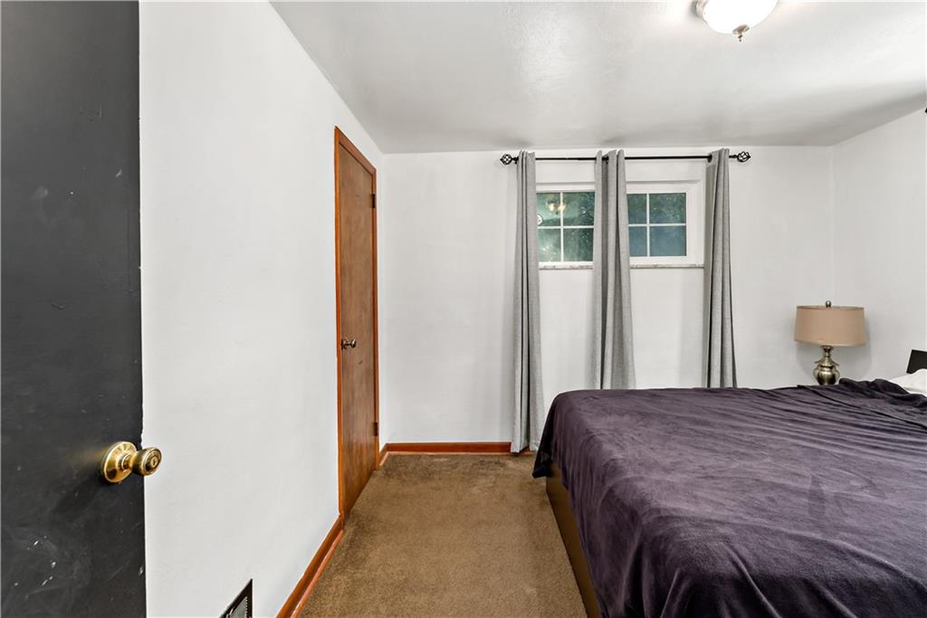 349 Siebert Road Pittsburgh, PA 15237 - Photo 13 of 32 Bedroom 2