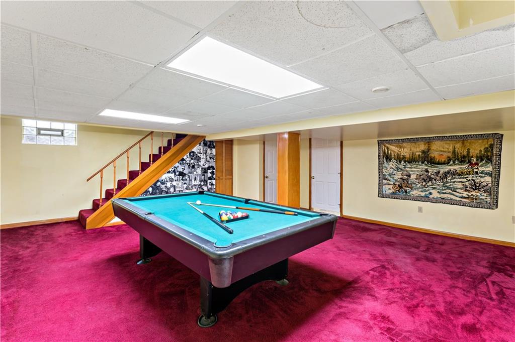 349 Siebert Road Pittsburgh, PA 15237 - Photo 19 of 32 game rm