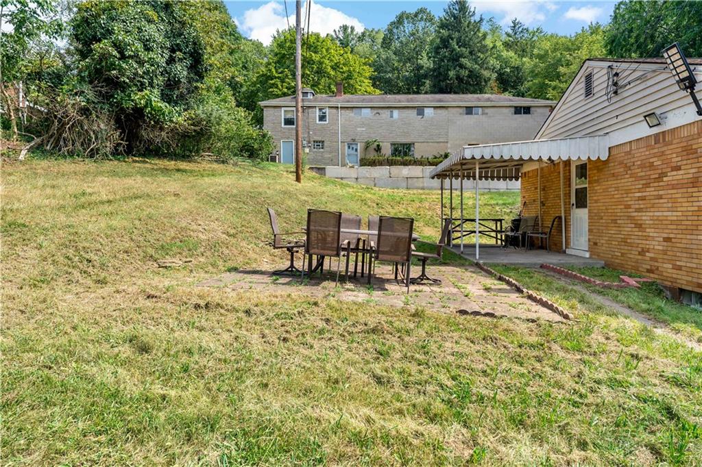 349 Siebert Road Pittsburgh, PA 15237 - Photo 22 of 32