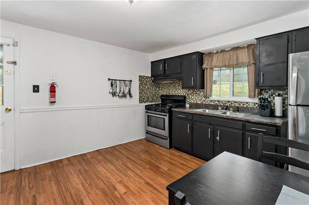 349 Siebert Road Pittsburgh, PA 15237 - Photo 7 of 32