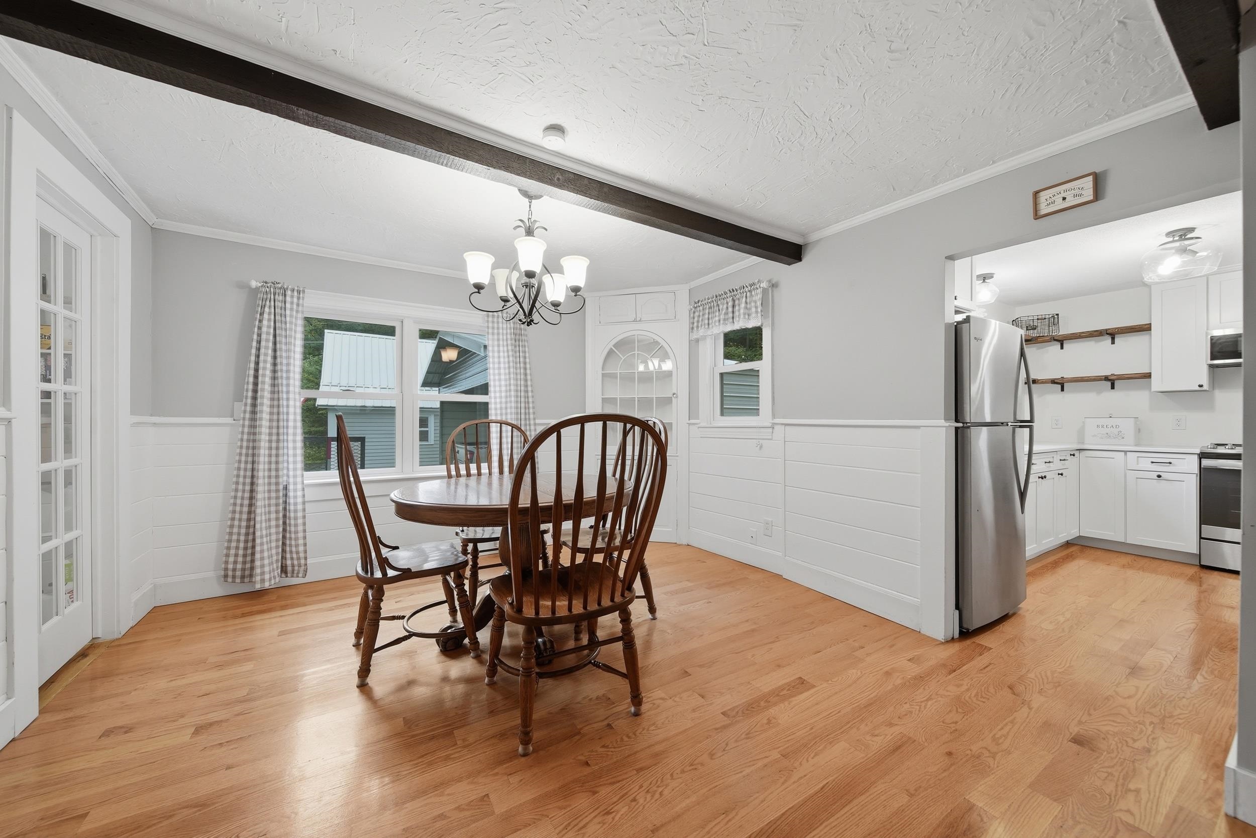 288 Island Pond Road Derry, NH 03038 - Photo 13 of 46