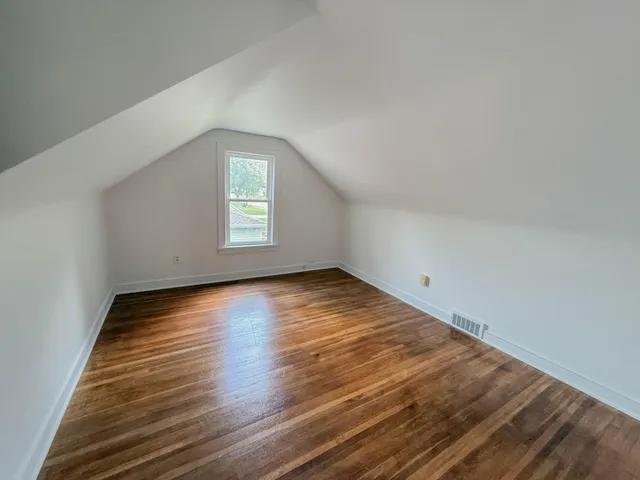 $203,000 | 708 East Elm Avenue, Olivia, MN 56277