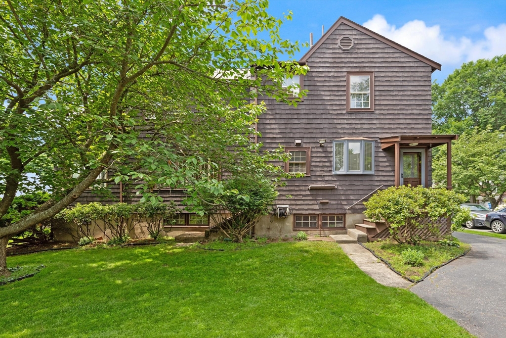 9 Mayfield Road Belmont, MA 02478 - Photo 38 of 42