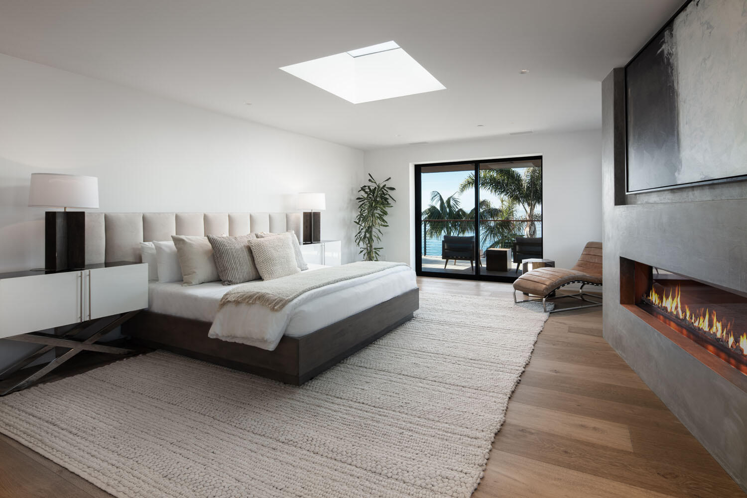 1547-1553 Shoreline Drive Santa Barbara, CA 93109 - Photo 14 of 34 Primary Bedroom