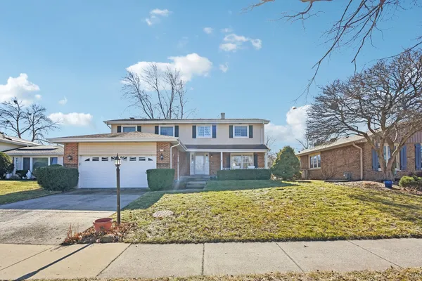 $362,500 | 6301 Victoria Drive, Oak Forest, IL 60452