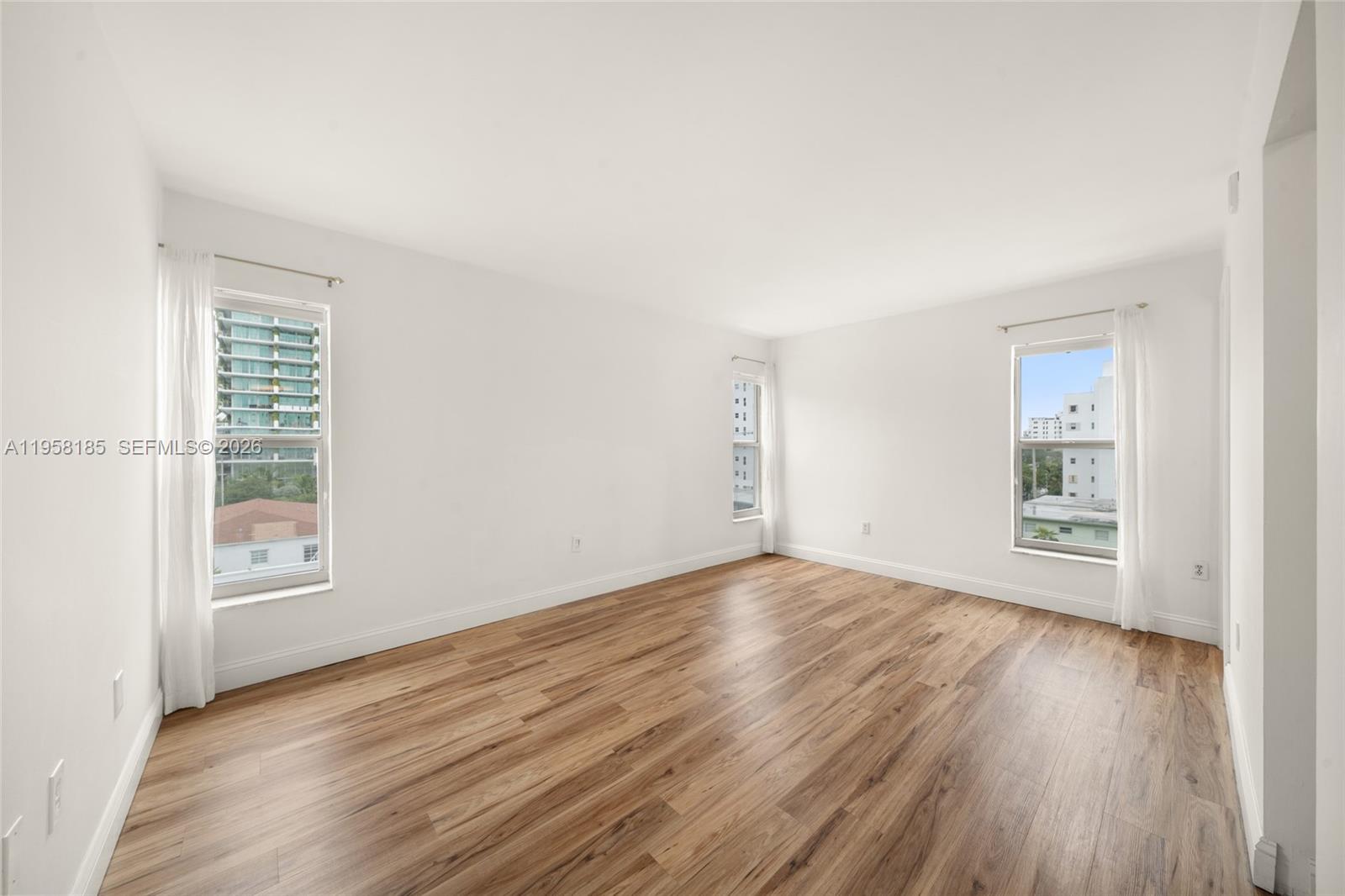 1300 Alton Road, Unit 5D Miami Beach, FL 33139 - Photo 11 of 23