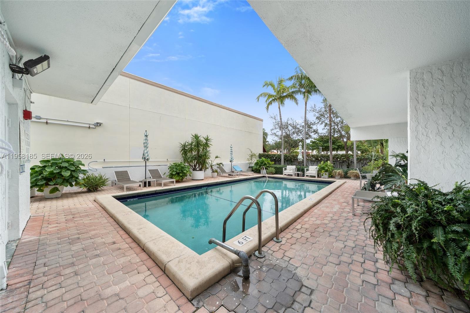 1300 Alton Road, Unit 5D Miami Beach, FL 33139 - Photo 14 of 23