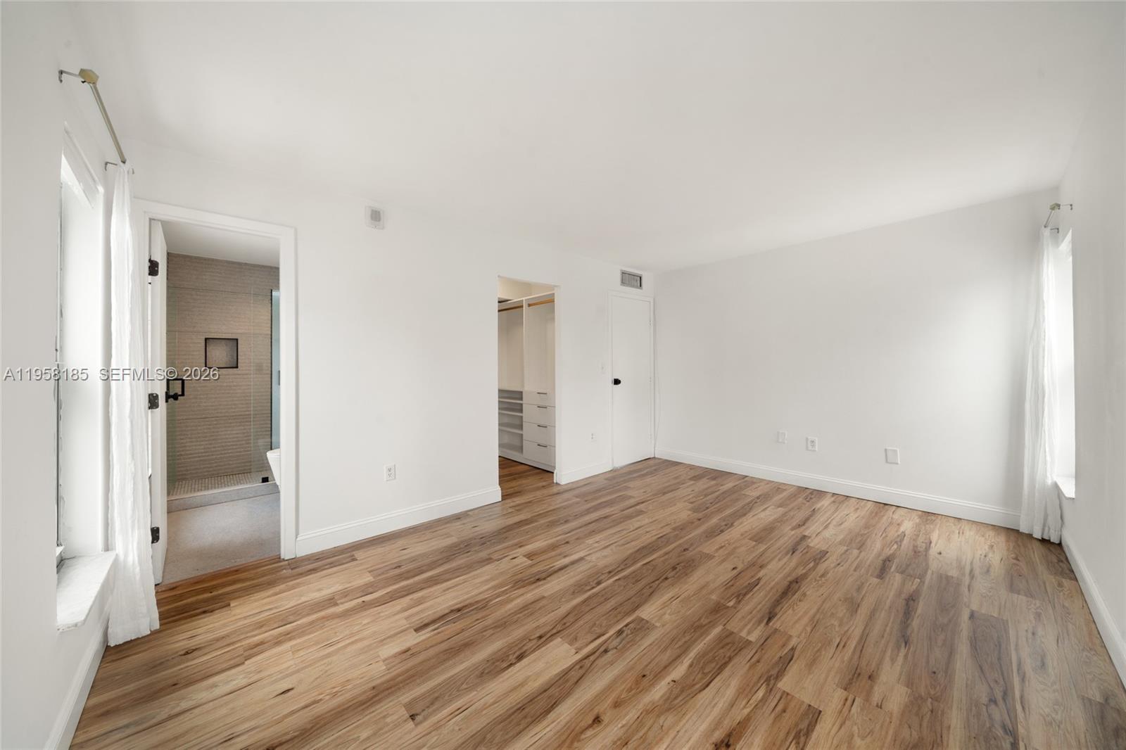 1300 Alton Road, Unit 5D Miami Beach, FL 33139 - Photo 8 of 23