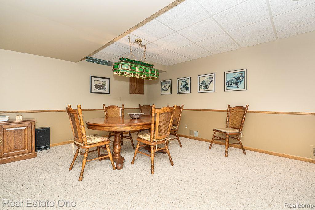 1039 Pointe Pl Boulevard Rochester, MI 48307 - Photo 40 of 50