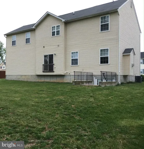 $1,425 | 20935 Freedom Run Drive, Lexington Park, MD 20653