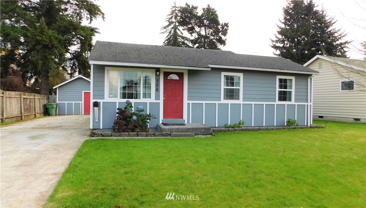 306 Colorado Street Longview, WA 98632 - Photo 2 of 21