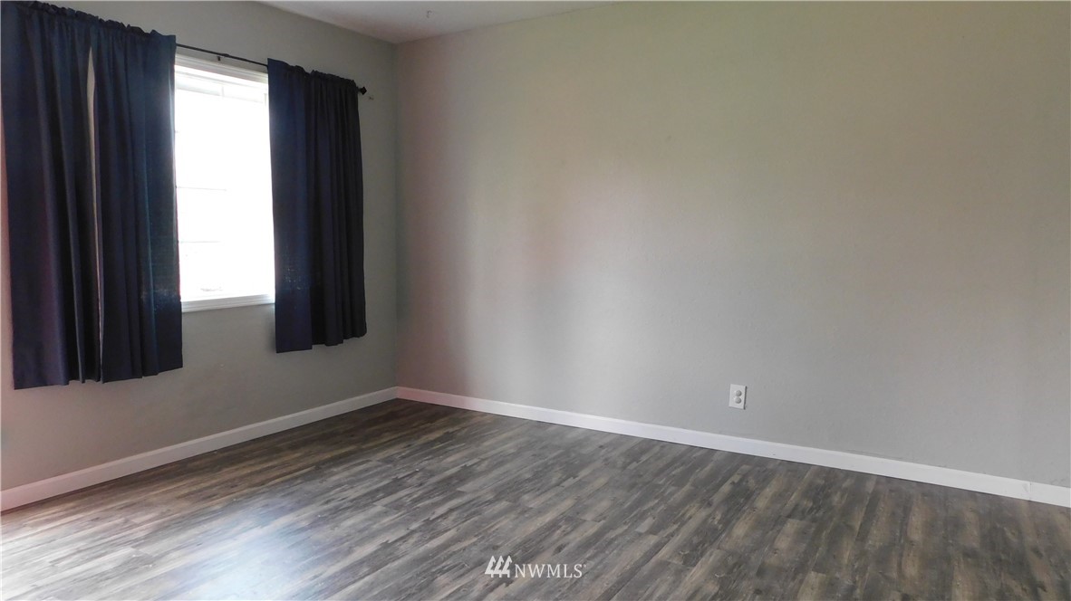 306 Colorado Street Longview, WA 98632 - Photo 5 of 21