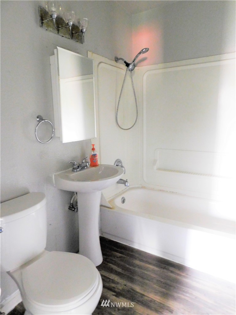 306 Colorado Street Longview, WA 98632 - Photo 10 of 21