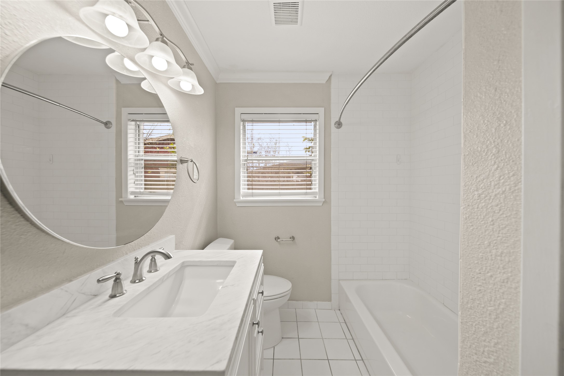 10803 Doud Street Houston, TX 77035 - Photo 17 of 29