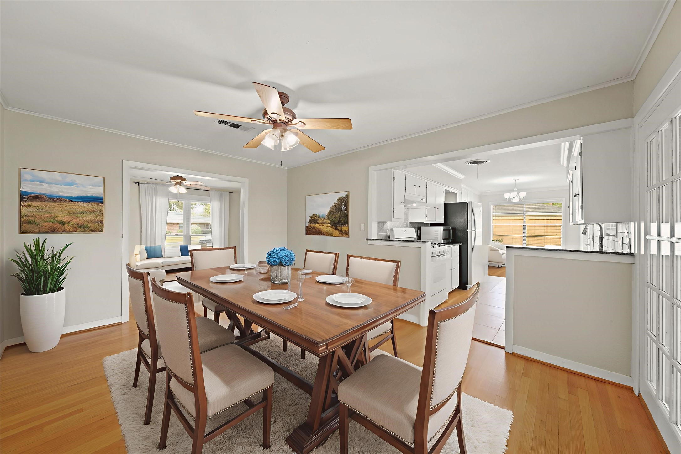 10803 Doud Street Houston, TX 77035 - Photo 3 of 29