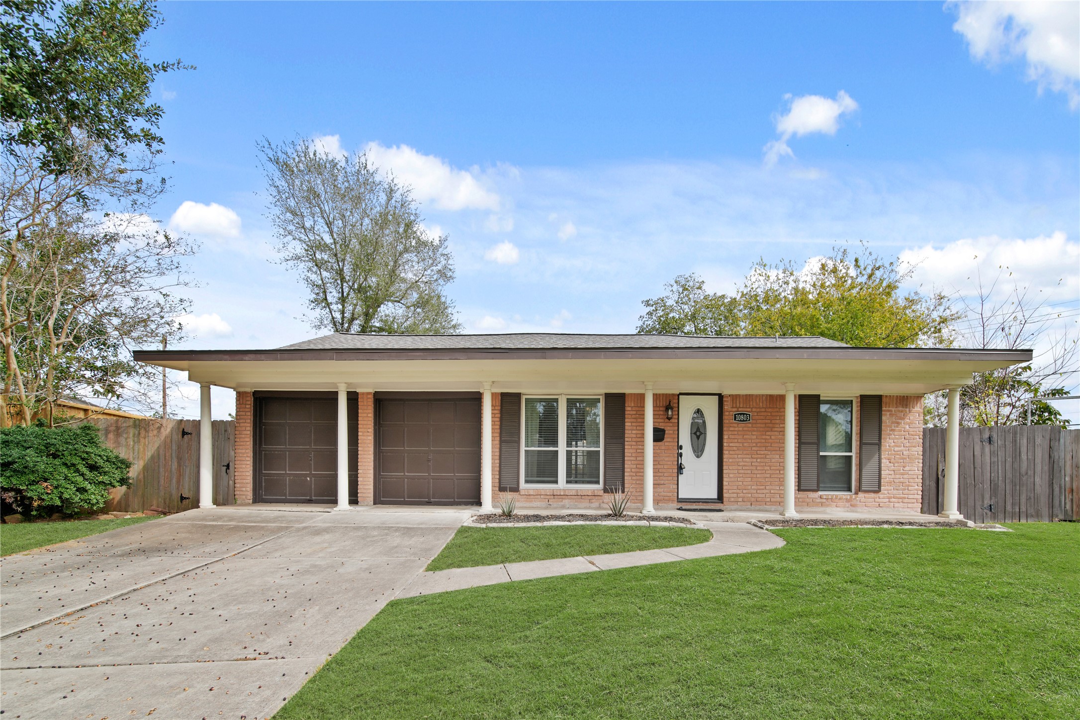 10803 Doud Street Houston, TX 77035 - Photo 6 of 29