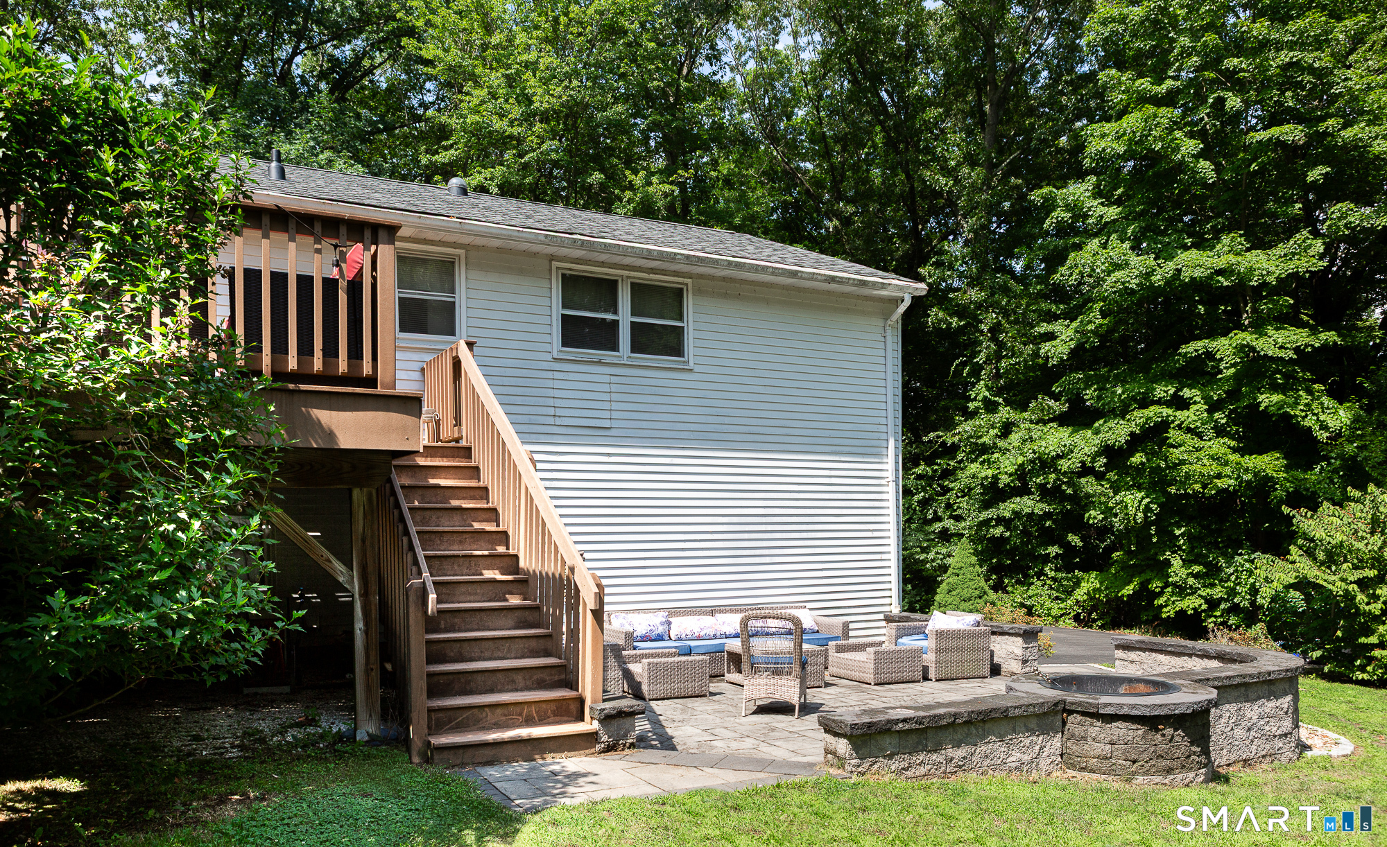 8 Old Towantic Road Oxford, CT 06478 - Photo 5 of 34