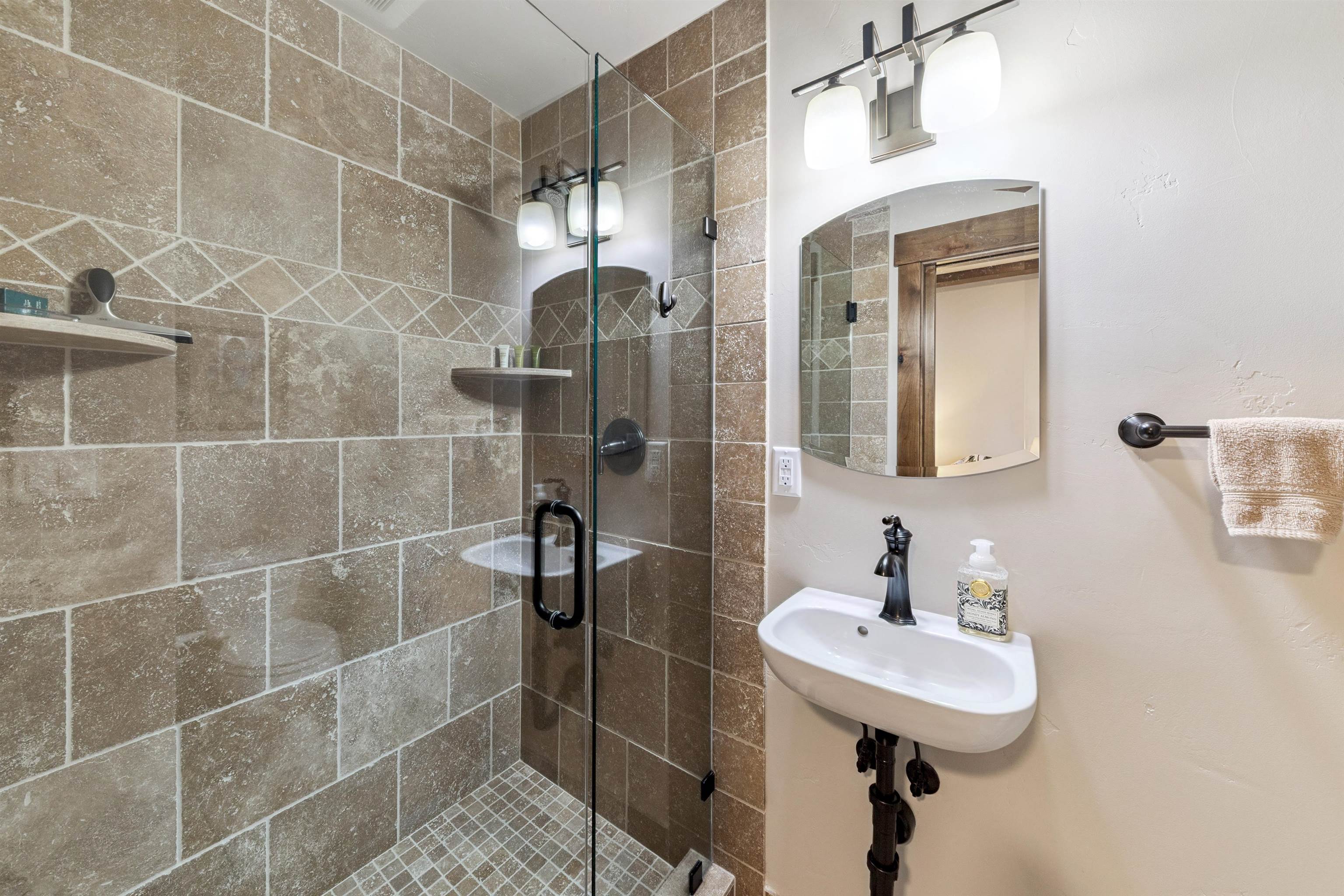 10935 Ski Slope Way Truckee, CA 96161 - Photo 21 of 28