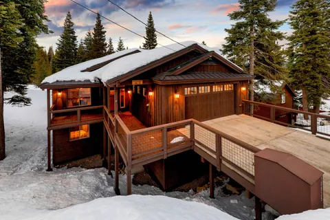 $2,350,000 | 10935 Ski Slope Way, Truckee, CA 96161