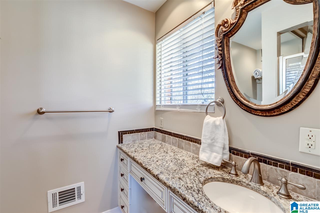 1833 Indian Hill Road Birmingham, AL 35216 - Photo 12 of 31