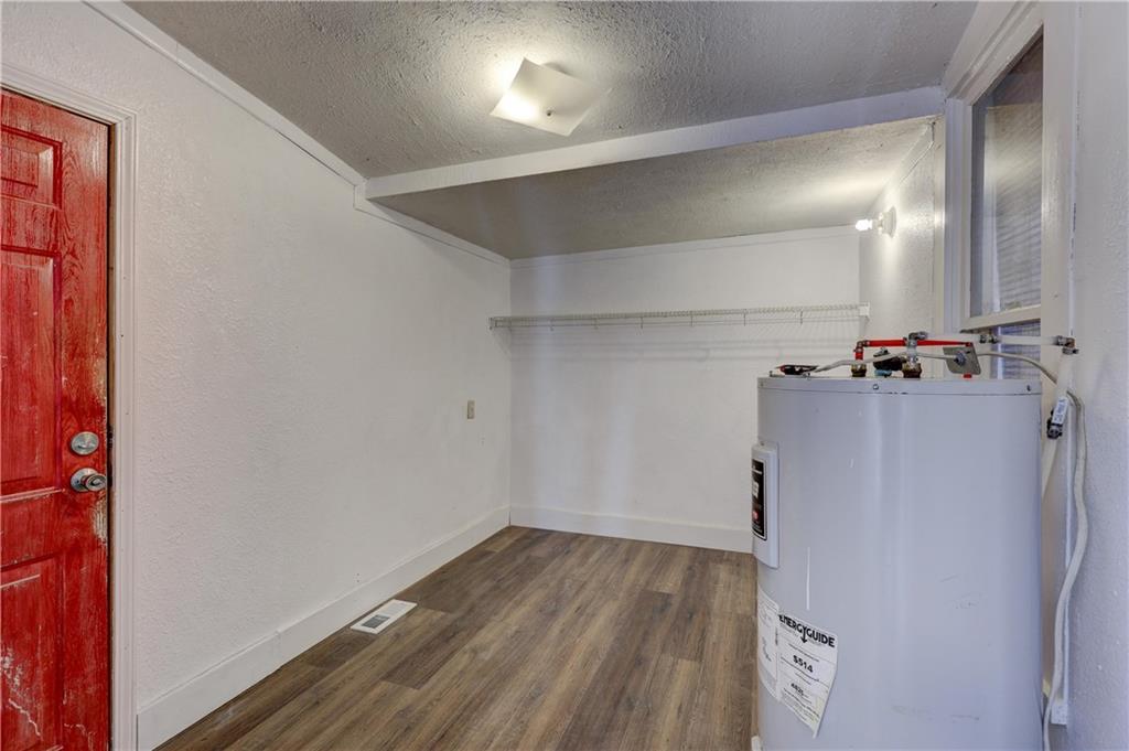 416 East Jackson Street Pittsburg, KS 66762 - Photo 12 of 25