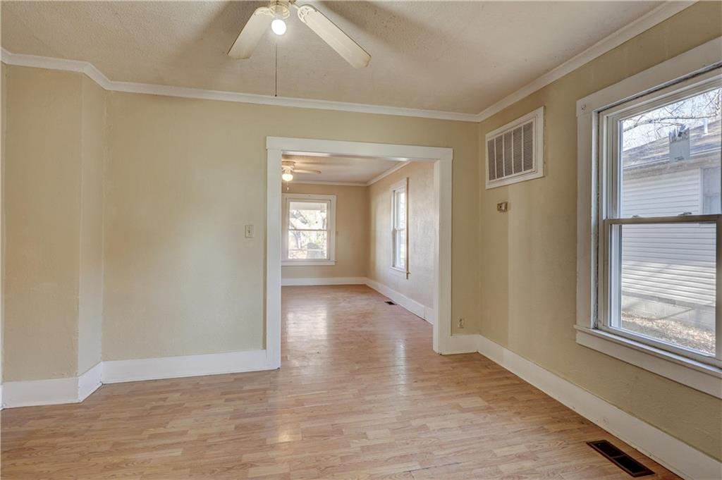 416 East Jackson Street Pittsburg, KS 66762 - Photo 8 of 25