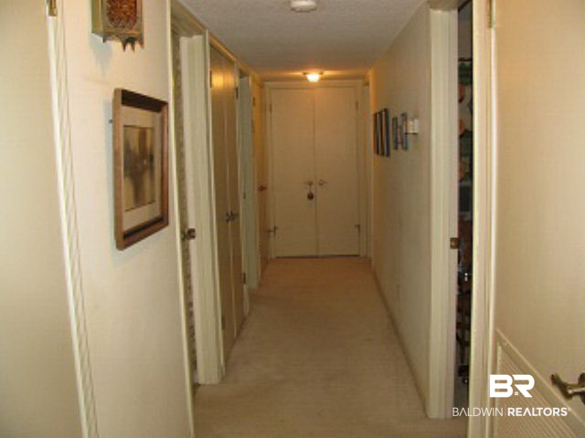 112 Ronforth Street Fairhope, AL 36532 - Photo 20 of 33 Hallway