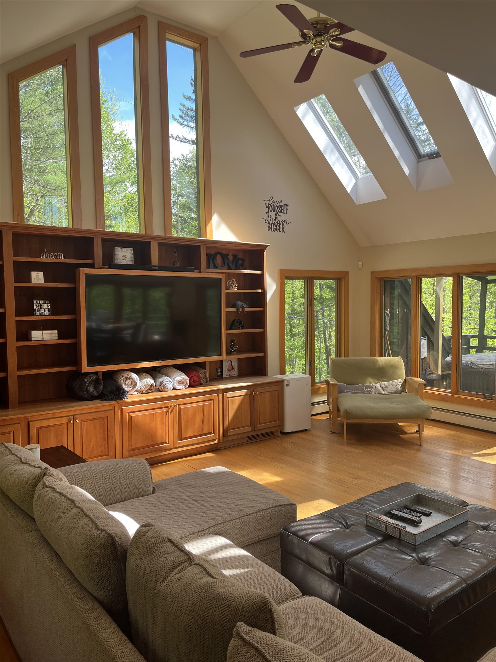 141 Great Hawk Road Rochester, VT 05767 - Photo 15 of 41