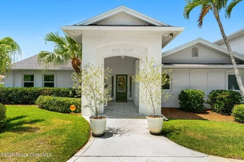 $1,500,000 | 200 Oak Street, Melbourne Beach, FL 32951