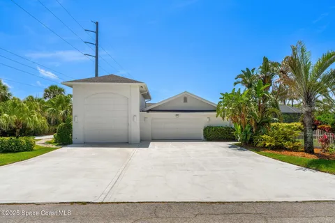 $1,500,000 | 200 Oak Street, Melbourne Beach, FL 32951