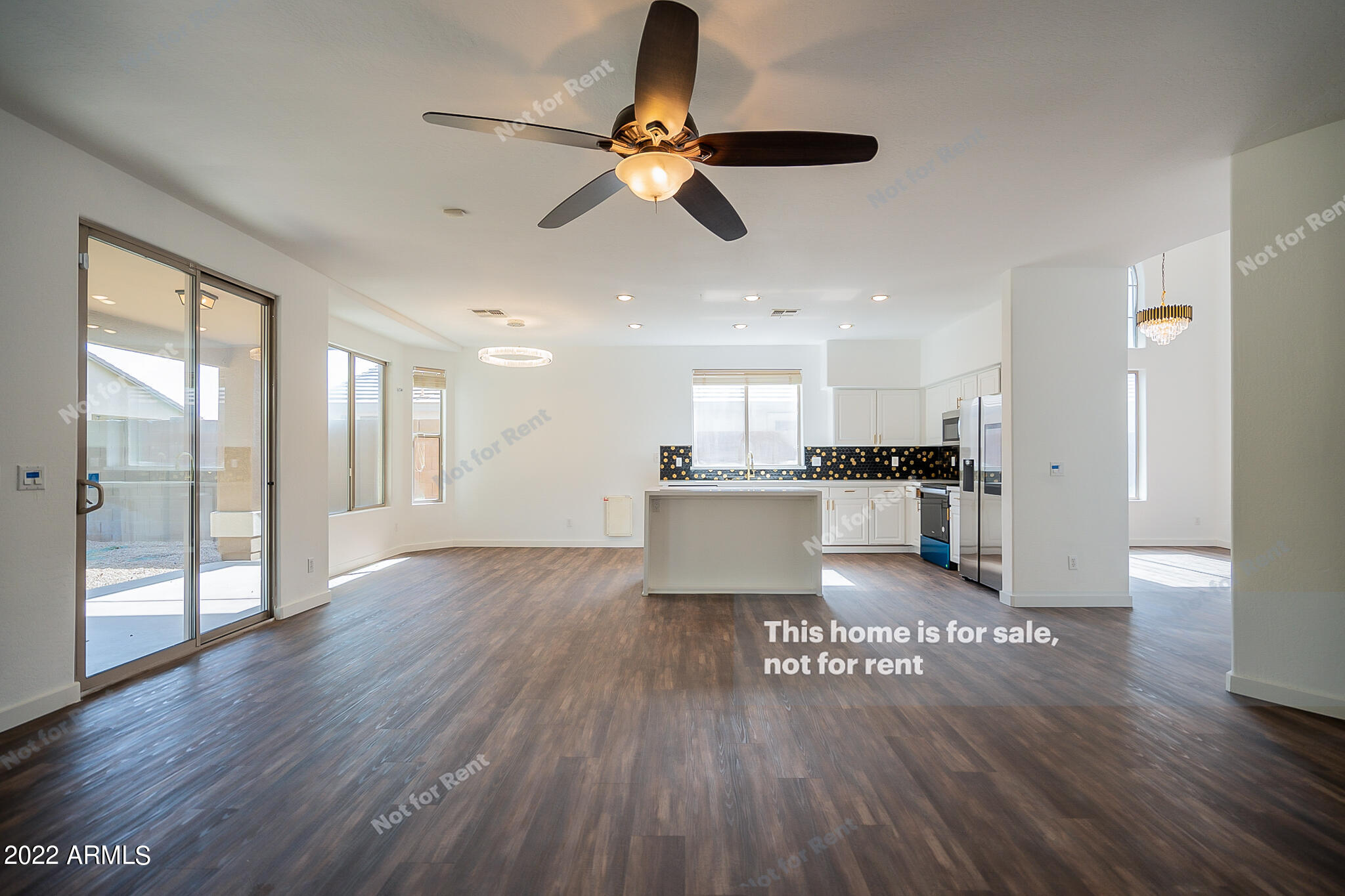 2929 West Maldonado Road Phoenix, AZ 85041 - Photo 11 of 29 listing_8