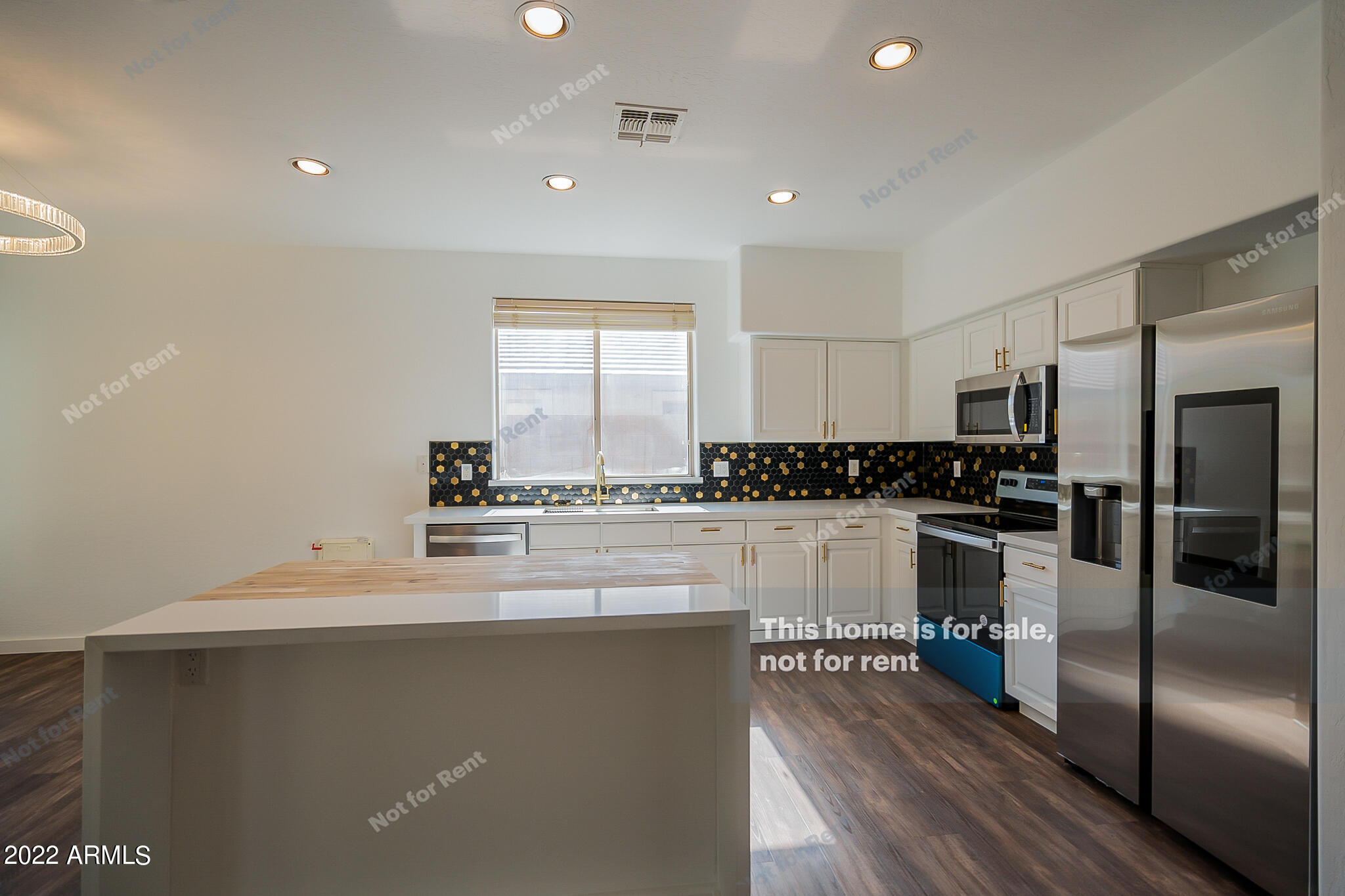 2929 West Maldonado Road Phoenix, AZ 85041 - Photo 9 of 29 listing_6