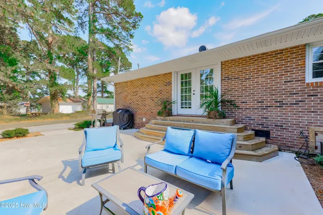 $250,000 | 1110 South Dobson Chapel Road, Magnolia, NC 28453