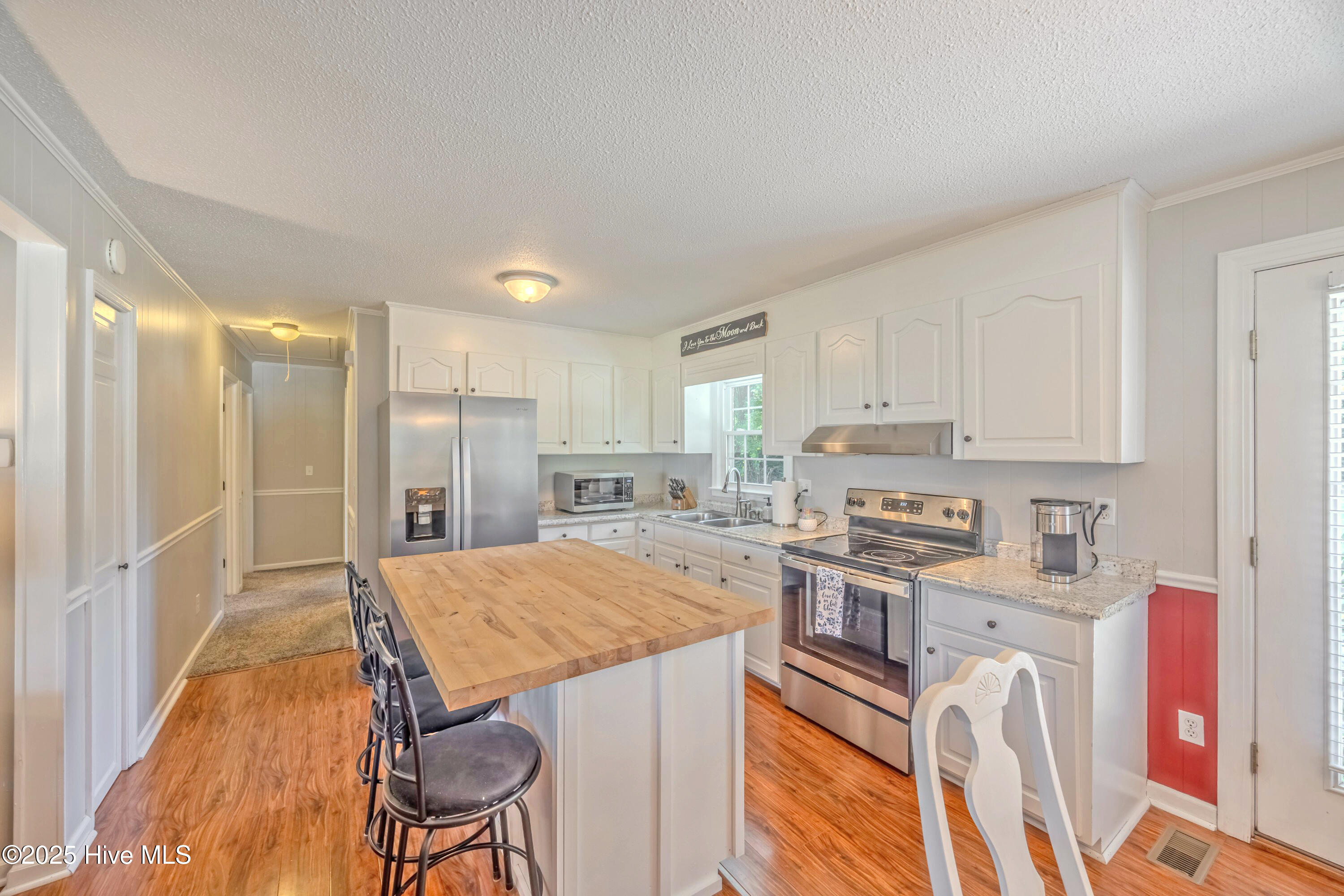 1110 South Dobson Chapel Road Magnolia, NC 28453 - Photo 28 of 46 Island in Kitchen