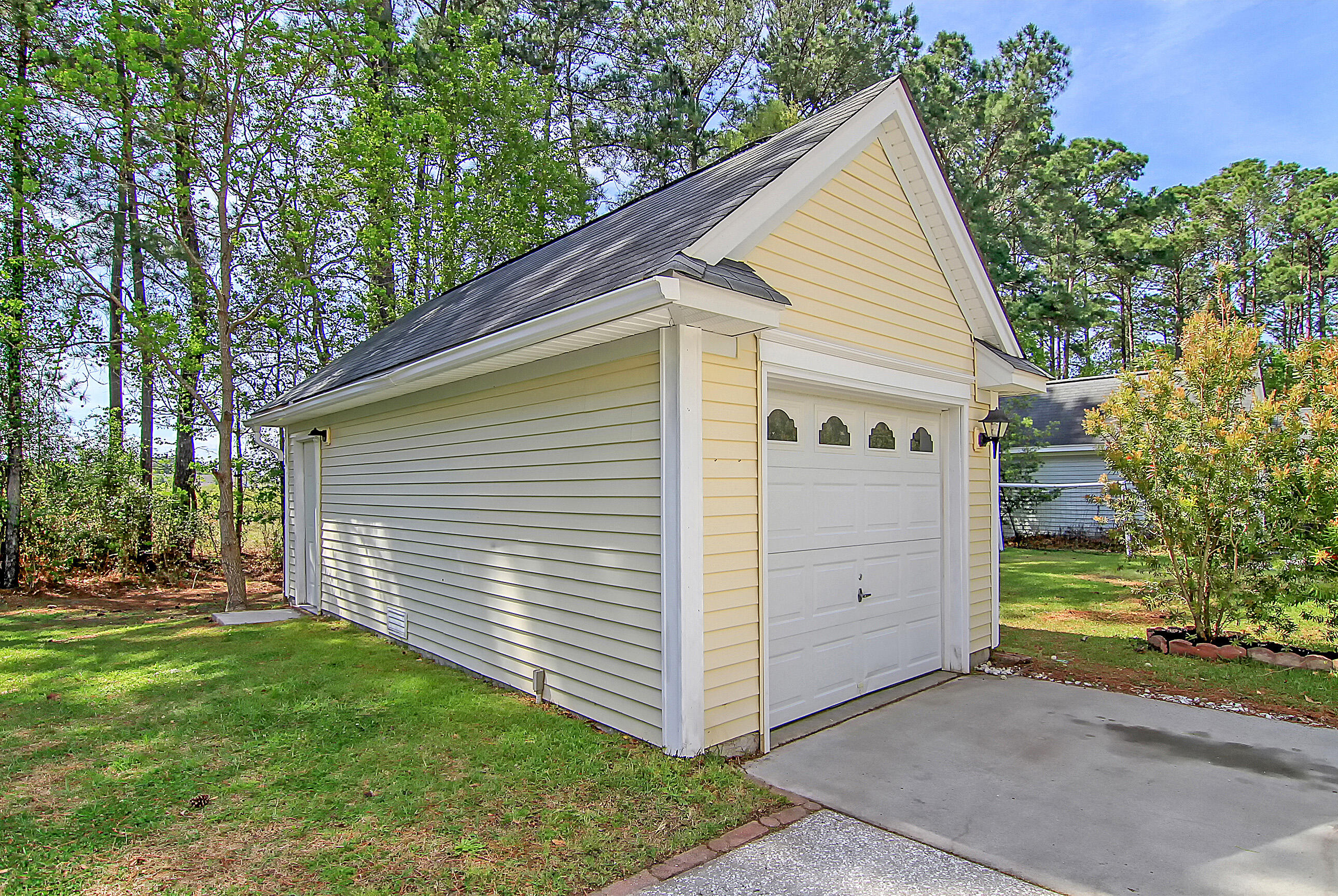 3217 Beaconsfield Road Mount Pleasant, SC 29466 - Photo 37 of 61 CREM_3217 Beaconsfield_038