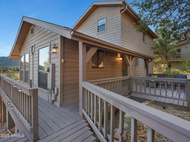 a view of an entryway