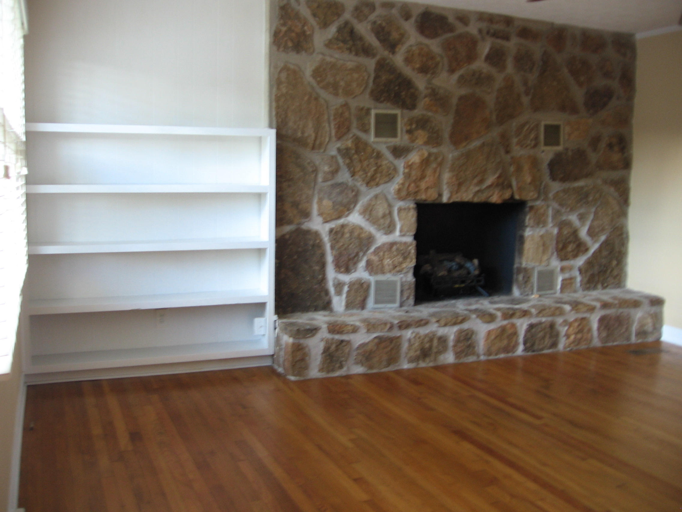142 Athens Road Oak Ridge, TN 37830 - Photo 2 of 16 IMG_4759