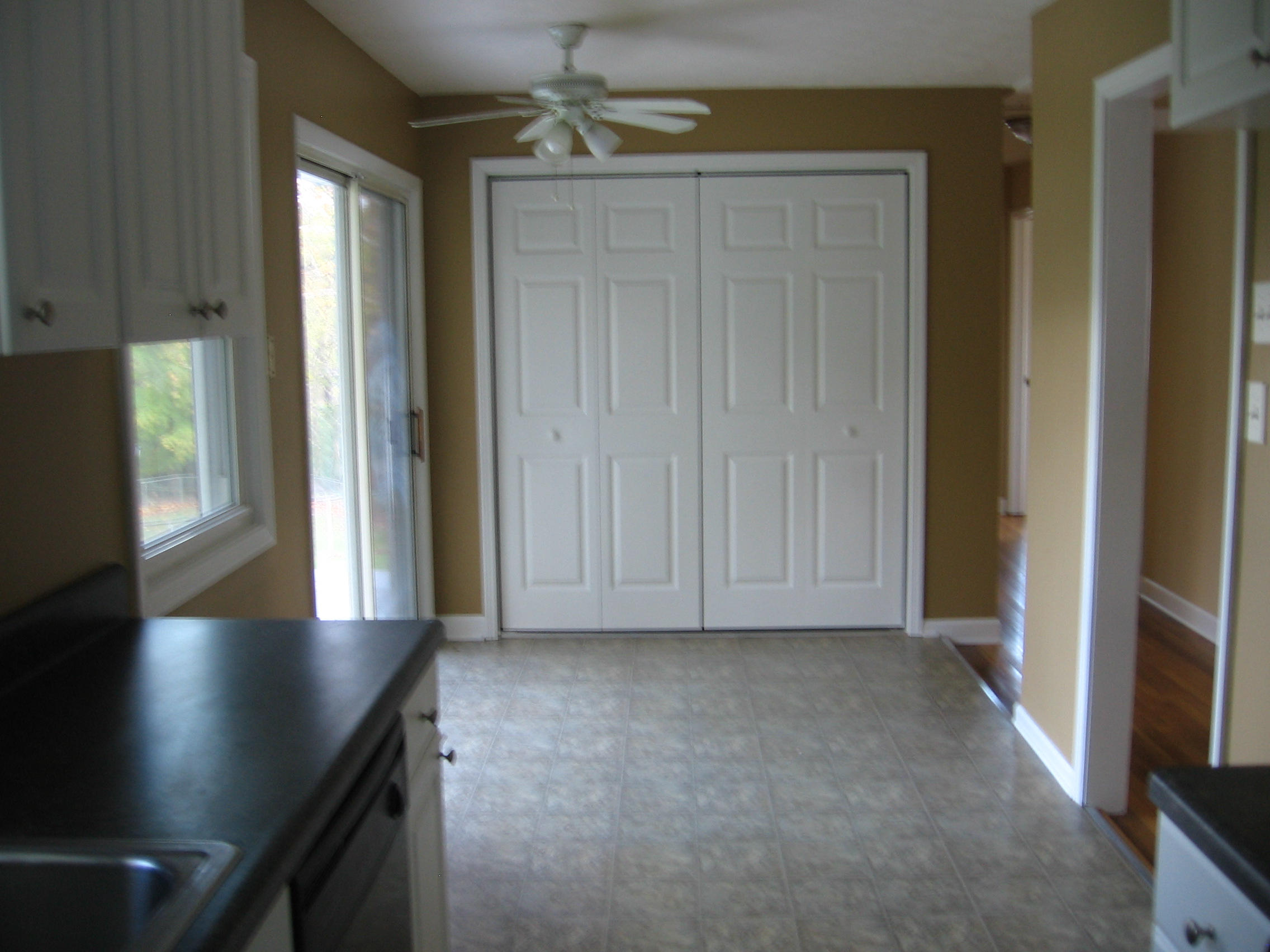 142 Athens Road Oak Ridge, TN 37830 - Photo 6 of 16 IMG_4760
