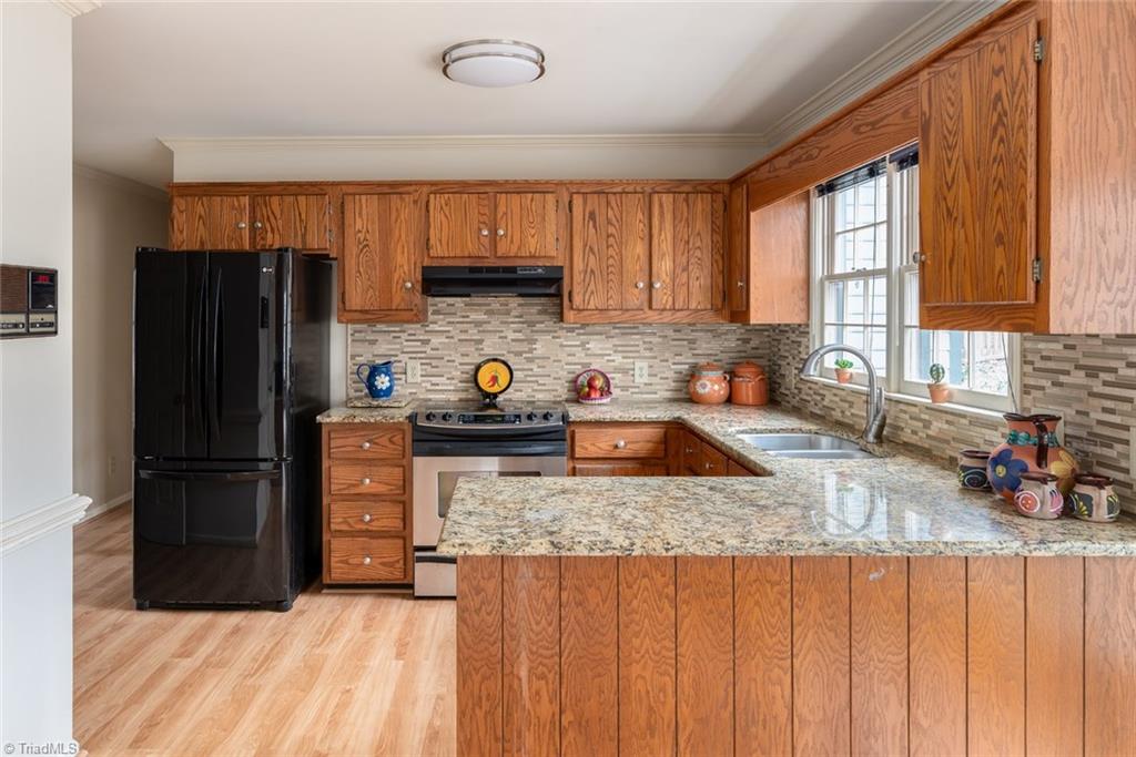5408 Tower Road Greensboro, NC 27410 - Photo 5 of 30 Gallery Image 5