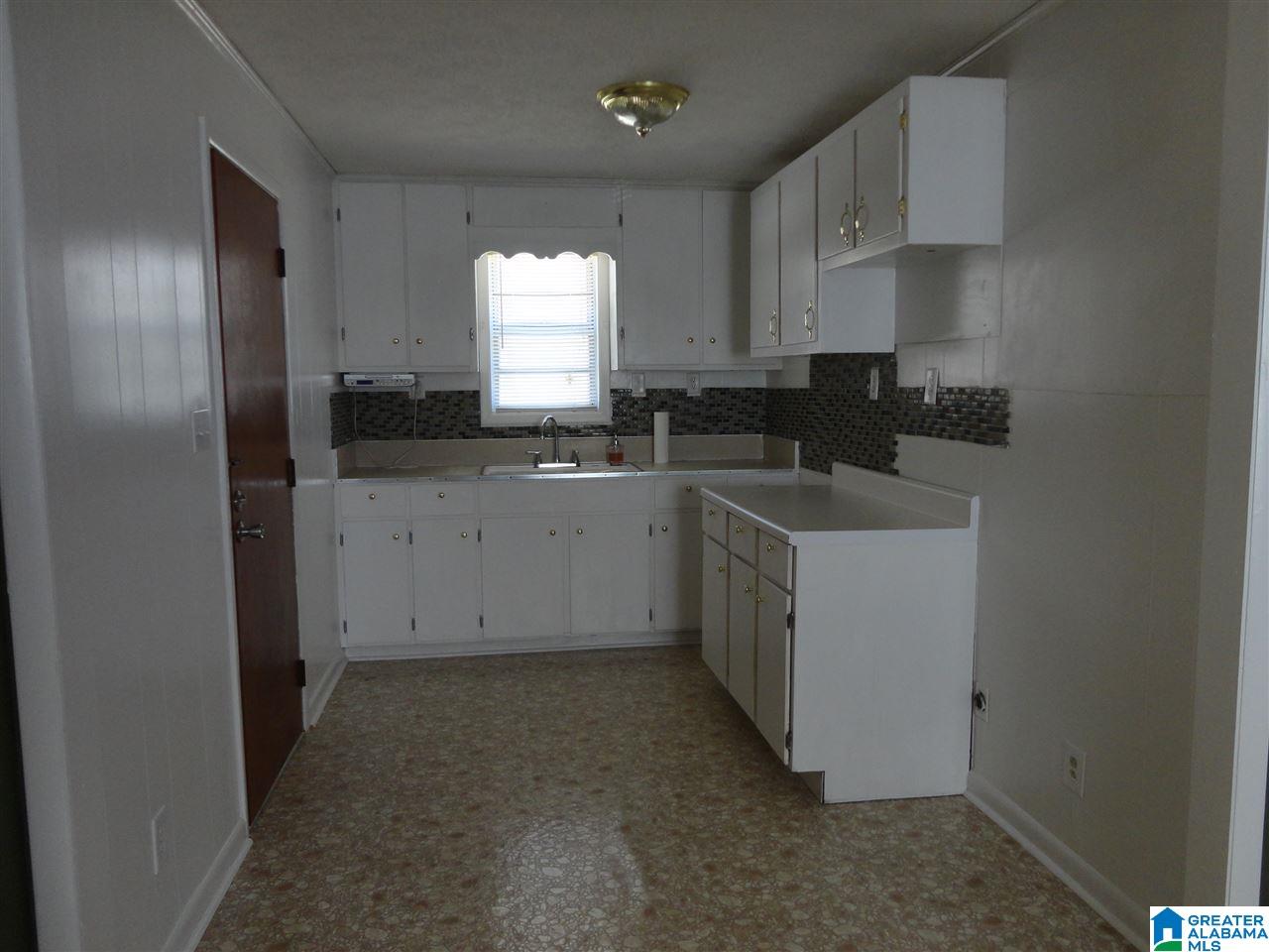 140 Goodwin Lane Talladega, AL 35160 - Photo 3 of 17