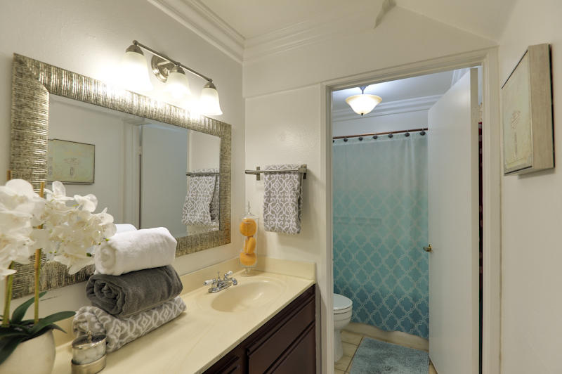 372 Ashtabula Street, Unit 104 Pasadena, CA 91104 - Photo 11 of 14 372 E Ashtabula_MLS_009