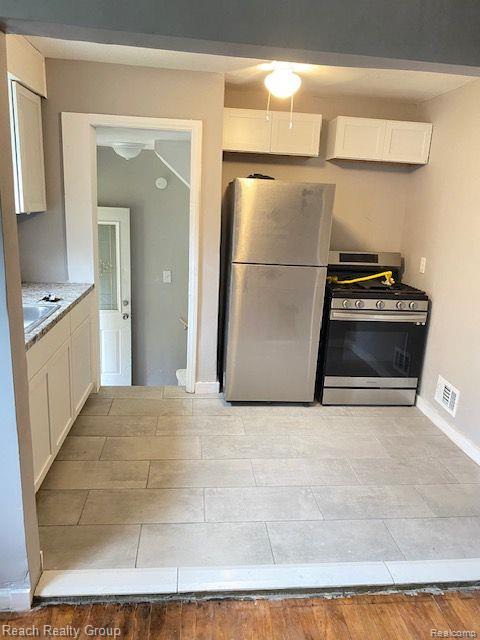 9350 Robson Street Detroit, MI 48228 - Photo 3 of 16