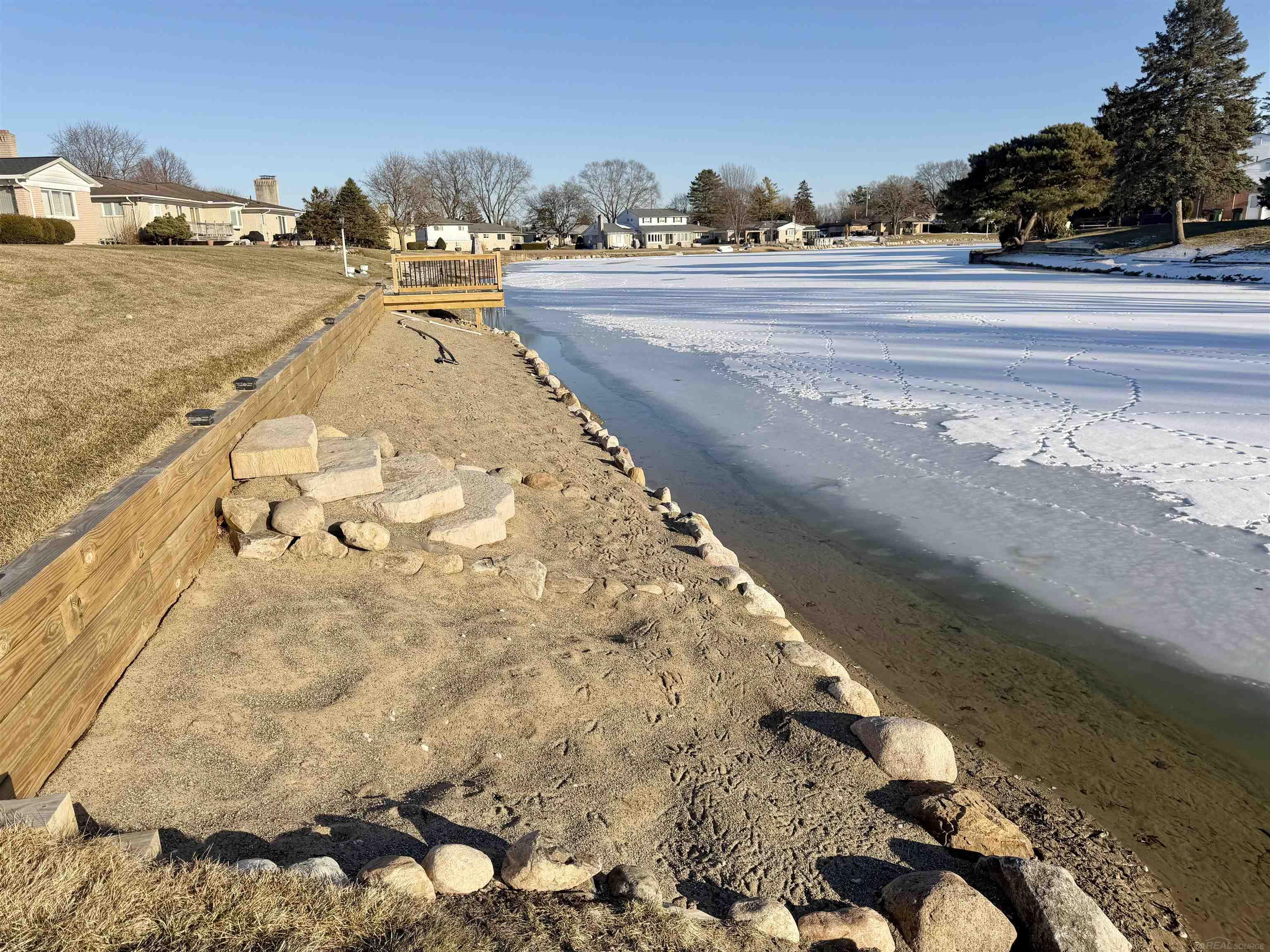 5100 Stellar Road Utica, MI 48316 - Photo 12 of 68 New retention wall & beac